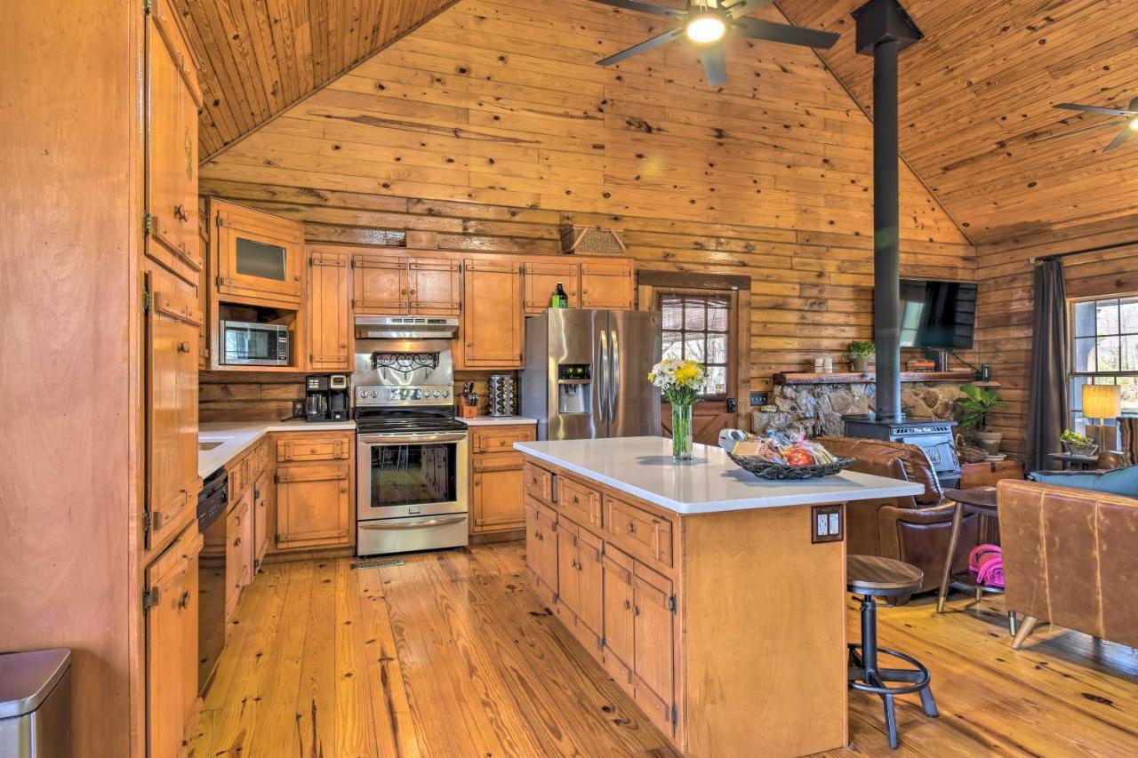 Luxury Pearcy Cabin With 5 Private Acres And Hot Tub! 外观 照片