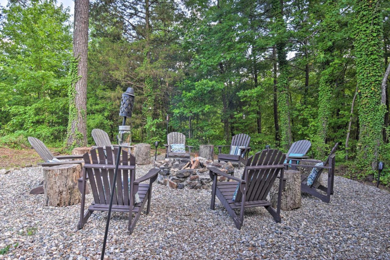 Luxury Pearcy Cabin With 5 Private Acres And Hot Tub! 外观 照片
