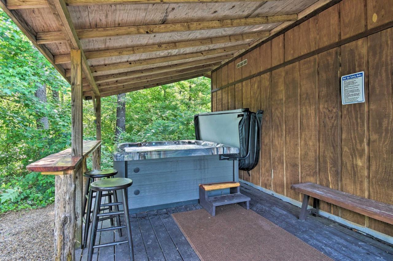 Luxury Pearcy Cabin With 5 Private Acres And Hot Tub! 外观 照片
